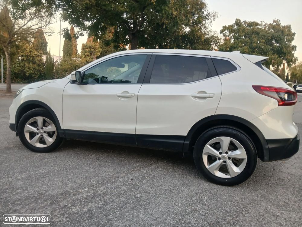 Nissan Qashqai 1.3 DIG-T N-Connecta J18 - 11