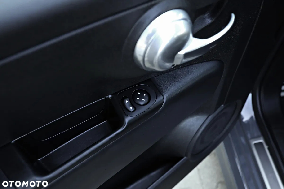 Abarth 695 - 36
