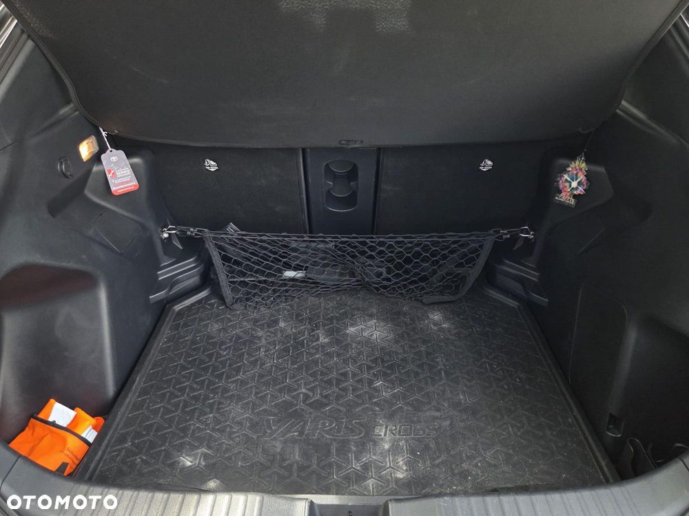 Toyota Yaris 1.5 VVT-i GR SPORT - 9