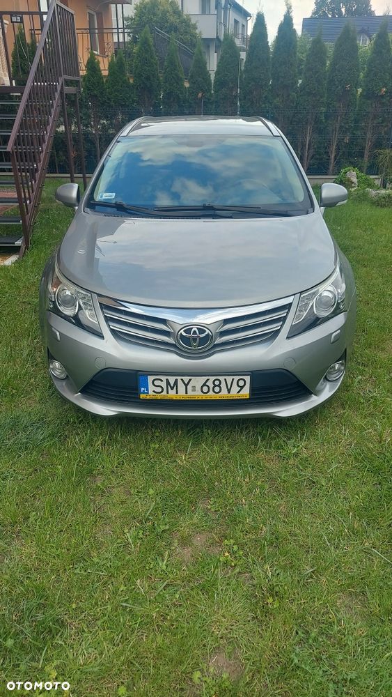 Toyota Avensis - 1
