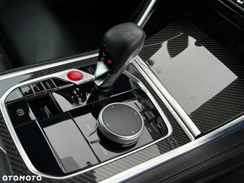BMW M8 - 24