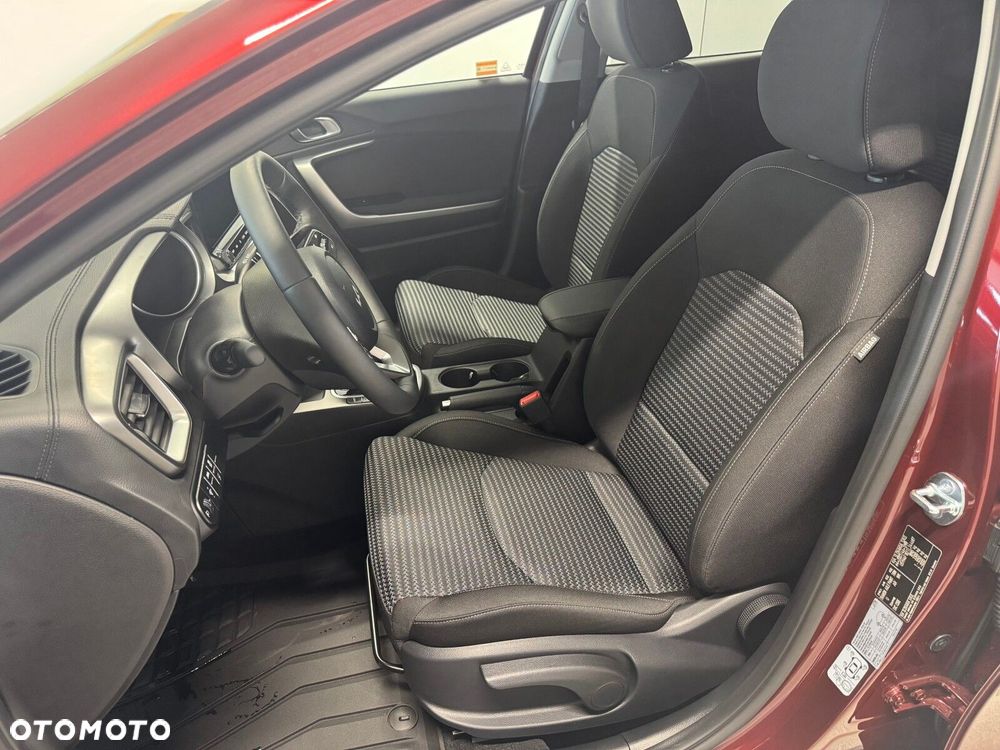 Kia XCeed - 10