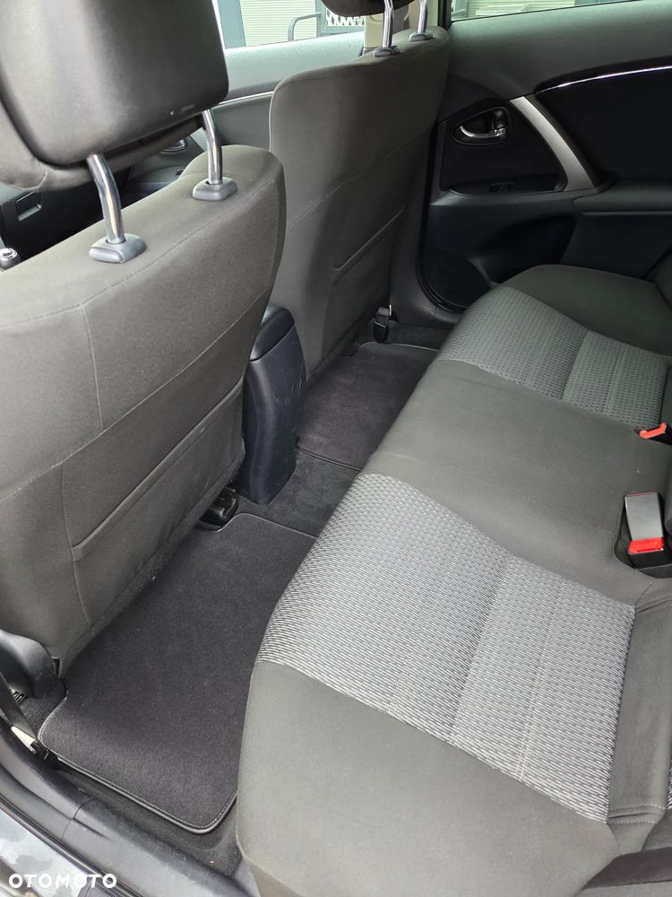 Toyota Avensis 1.8 Life - 4