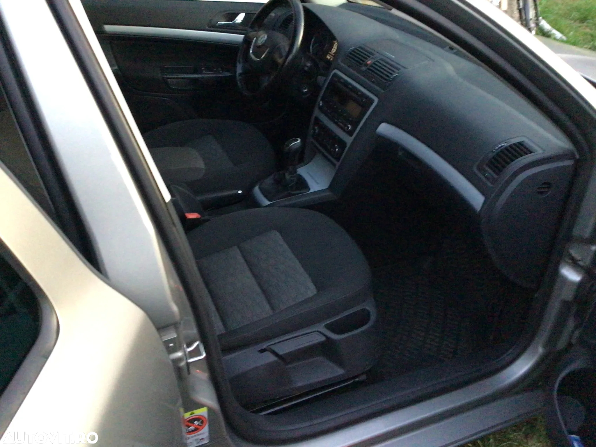Skoda Octavia Combi 2.0 TDI Ambiente - 10