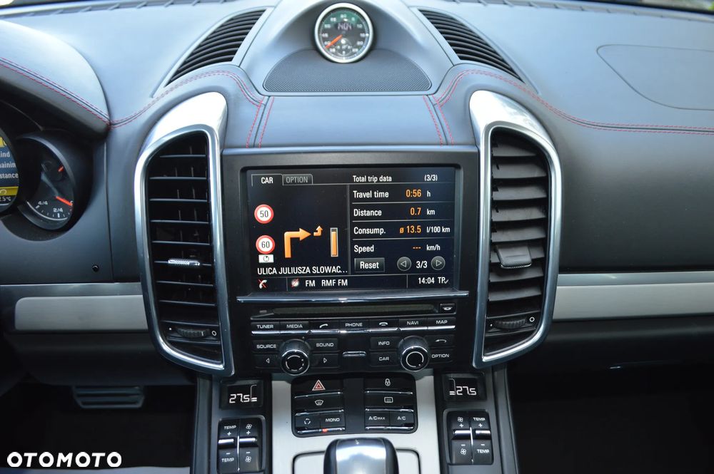 Porsche Cayenne GTS - 23