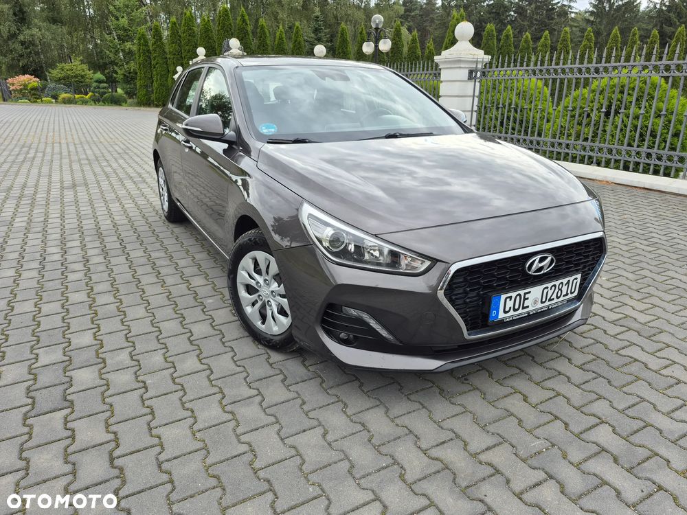 Hyundai i30 1.4 Comfort - 14