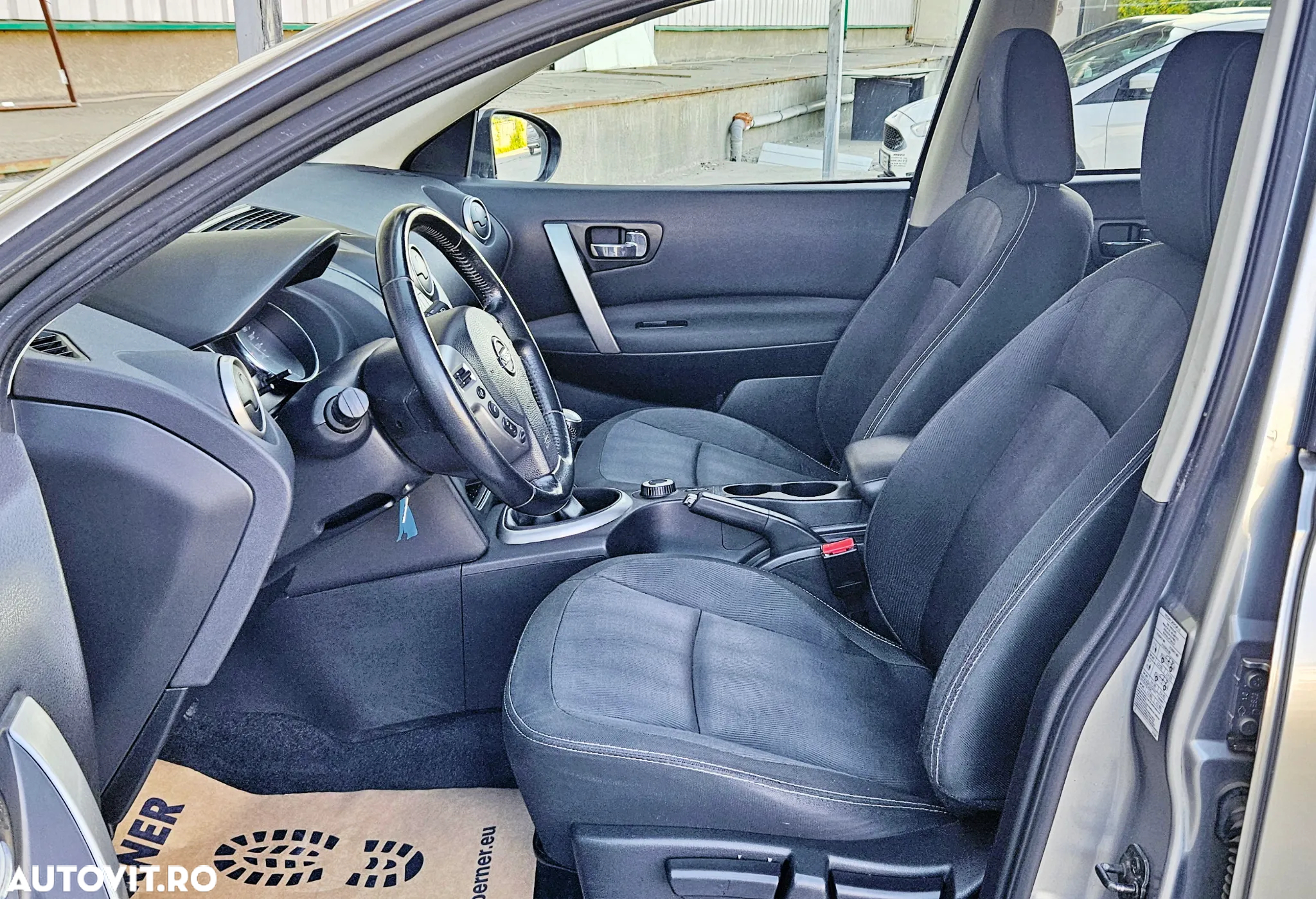 Nissan Qashqai+2 2.0 dCi DPF Acenta - 6
