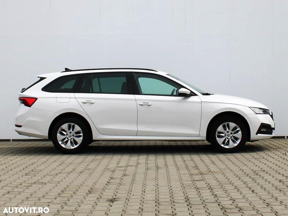 Skoda Octavia 2.0 TDI DSG Ambition - 6