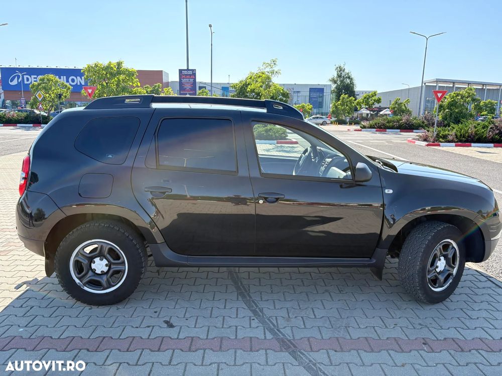 Dacia Duster 1.6 4x4 Laureate - 5