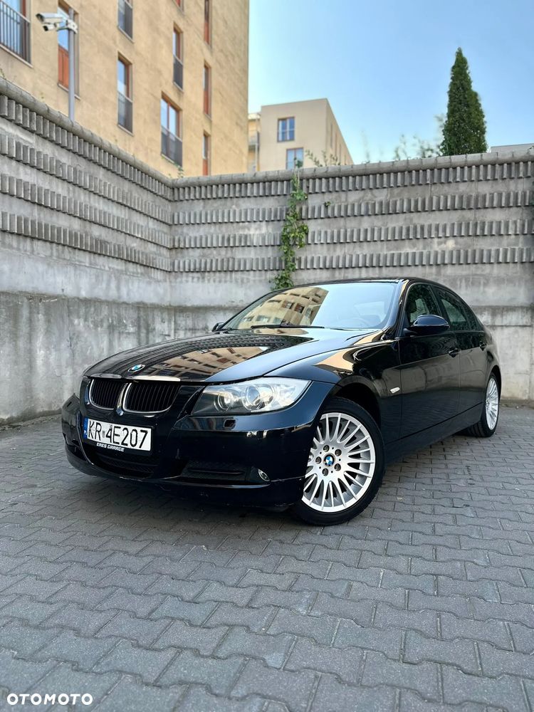 BMW Seria 3 320i - 1