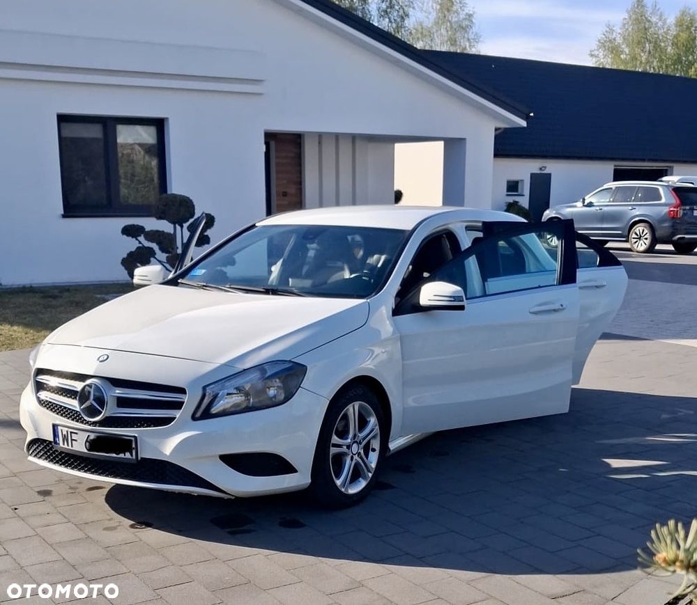 Mercedes-Benz Klasa A 180 CDI (BlueEFFICIENCY) 7G-DCT Urban - 2
