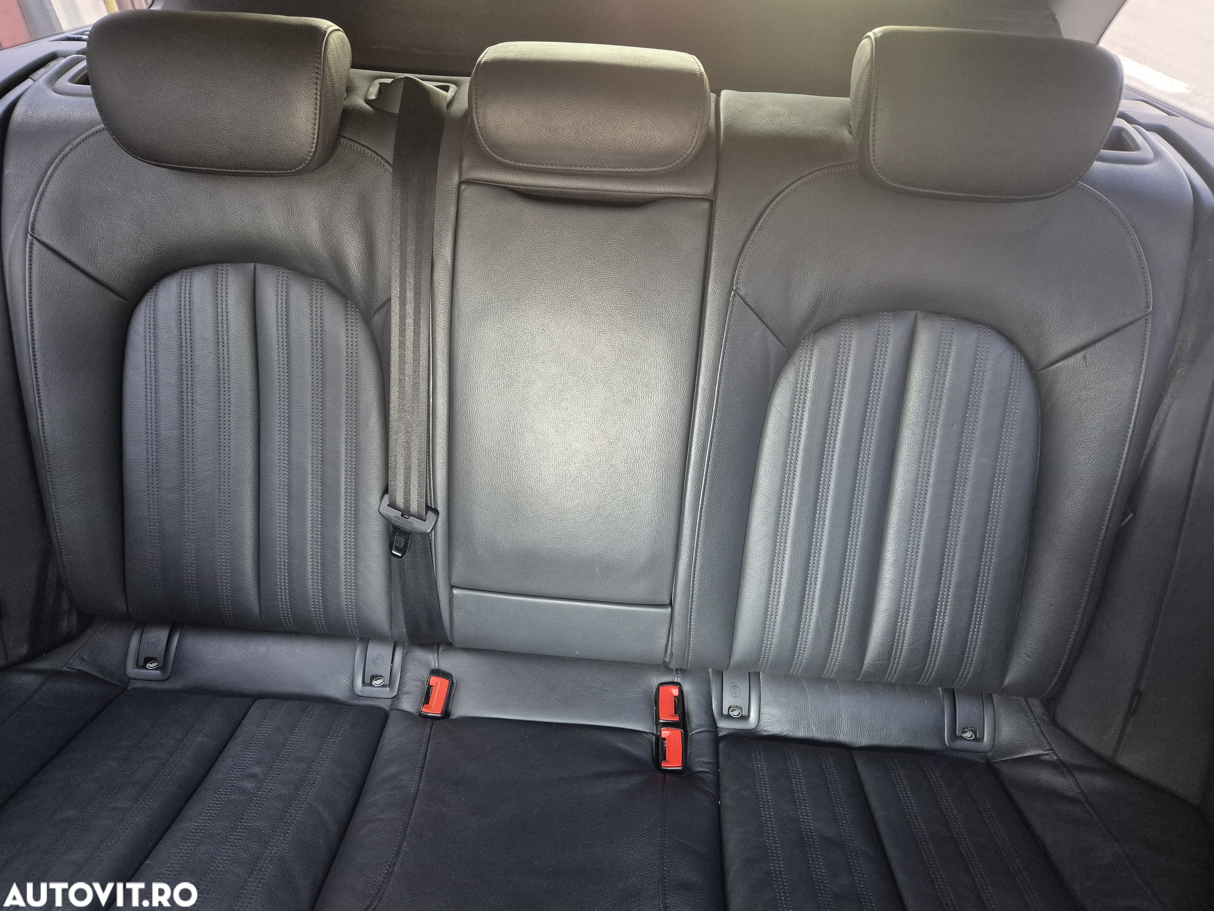 Audi A6 Avant 2.0 TDI Ultra S tronic - 12