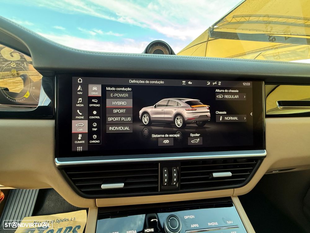 Porsche Cayenne Coupé E-Hybrid Platinum Edition - 30