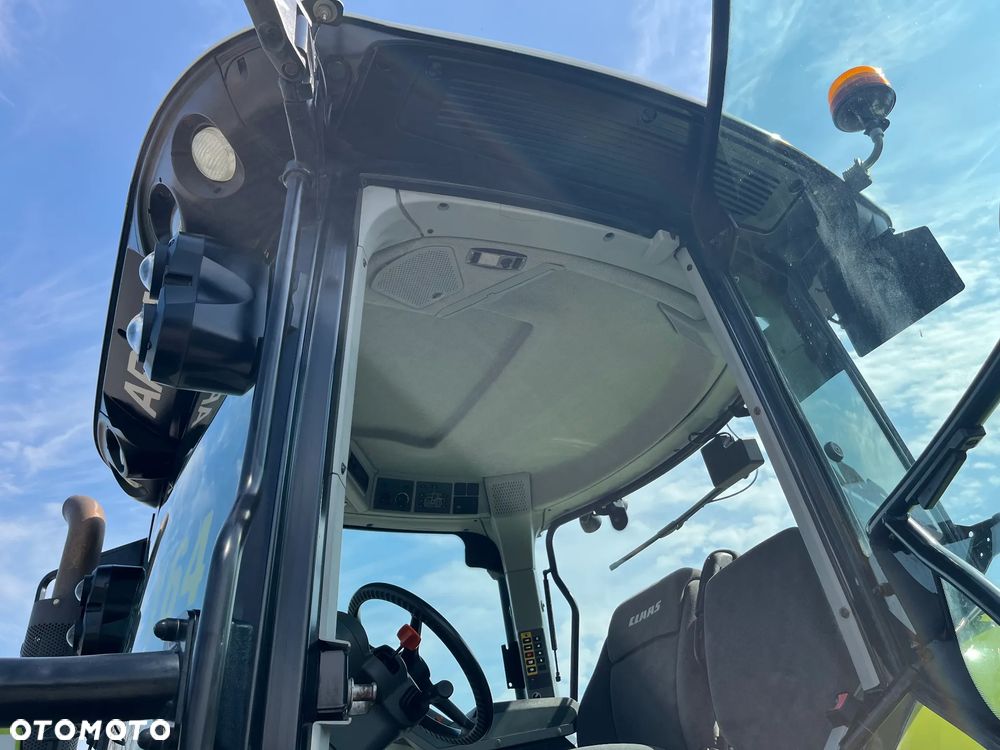 Claas Arion 640 - 12