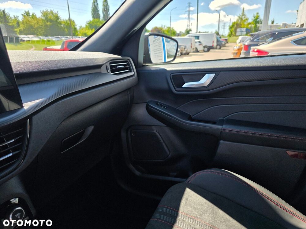 Ford Kuga - 22