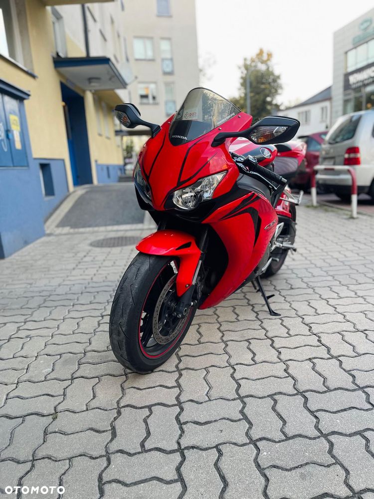 Honda CBR - 7