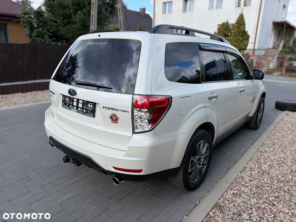 Subaru Forester 2.0X Exclusive - 10