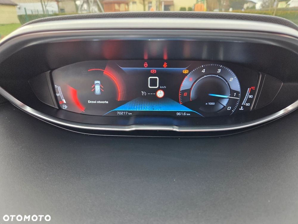 Peugeot 3008 1.5 BlueHDi Road Trip S&S - 20