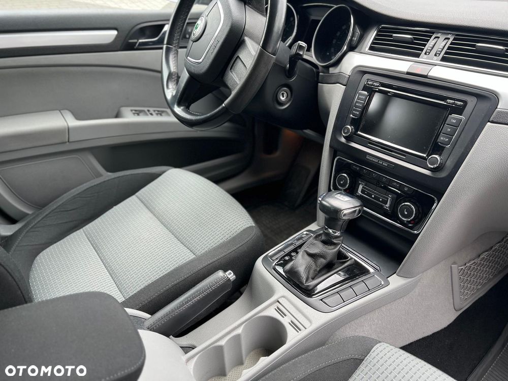 Skoda Superb 1.8 TSI Ambition DSG - 16