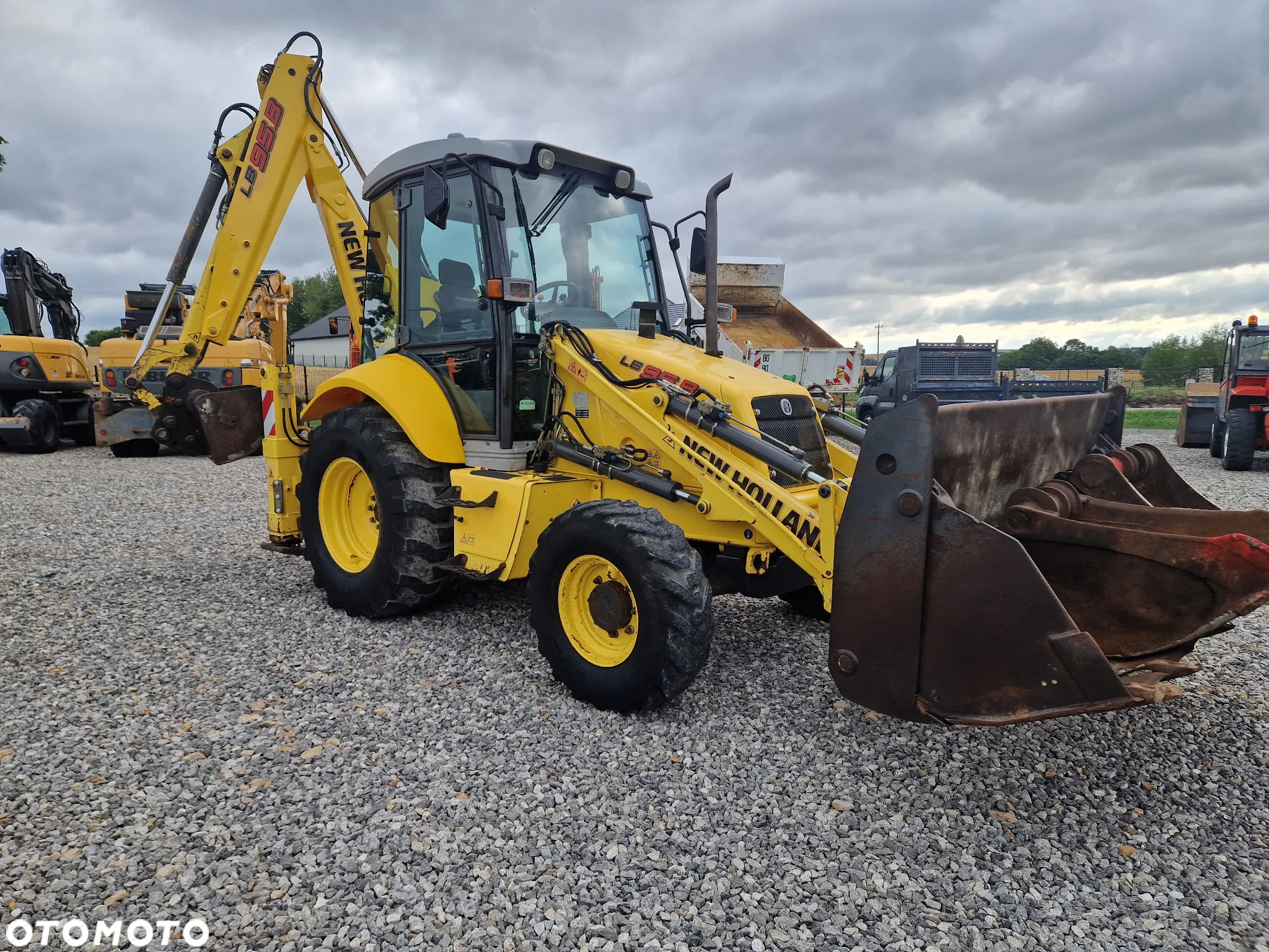 New Holland LB95B-4PT - 8