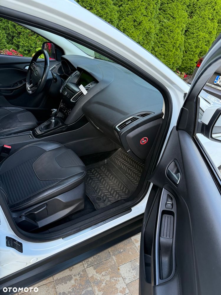 Ford Focus 1.5 TDCi DPF Start-Stopp-System Titanium - 19