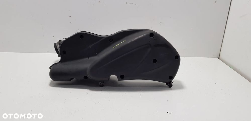 Gilera Nexus 300 Filtr Powietrza Airbox - 1