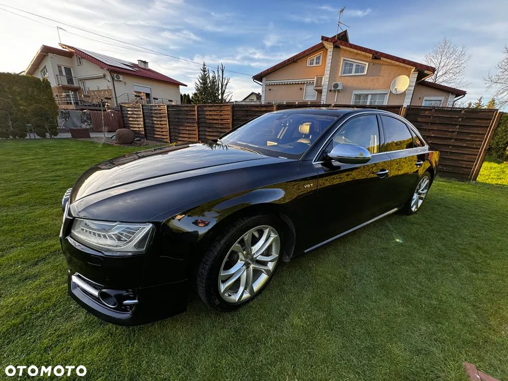 Audi S8 - 3