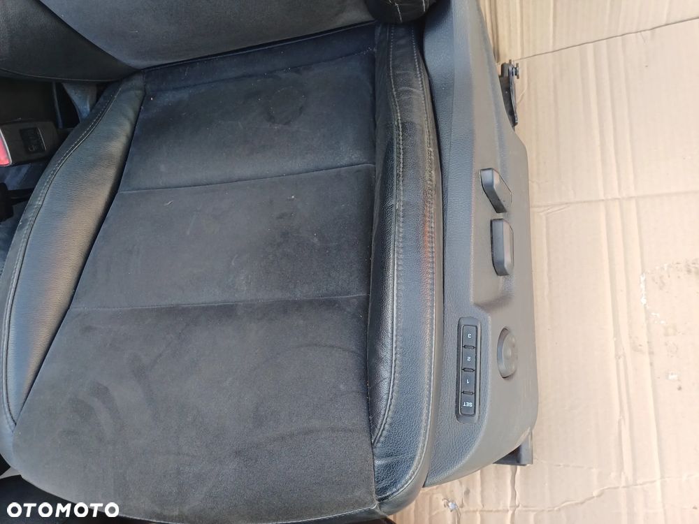 Fotele Skoda Superb 2 skóra alkantara grzane z pamieciami Kombi Europa - 18