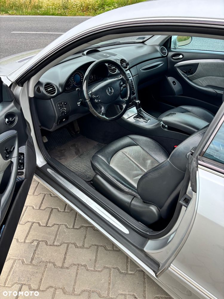 Mercedes-Benz CLK - 8