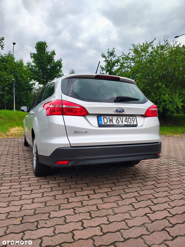 Ford Focus 1.5 TDCi SYNC Edition - 8