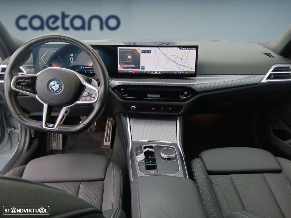 BMW 330 e Pack Desportivo M Auto - 12