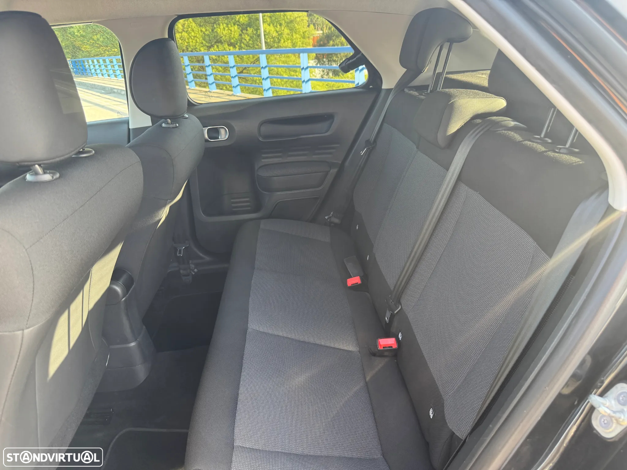 Citroën C4 Cactus 1.2 PureTech Cool&Comfort - 18