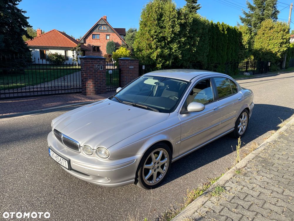 Jaguar X-Type