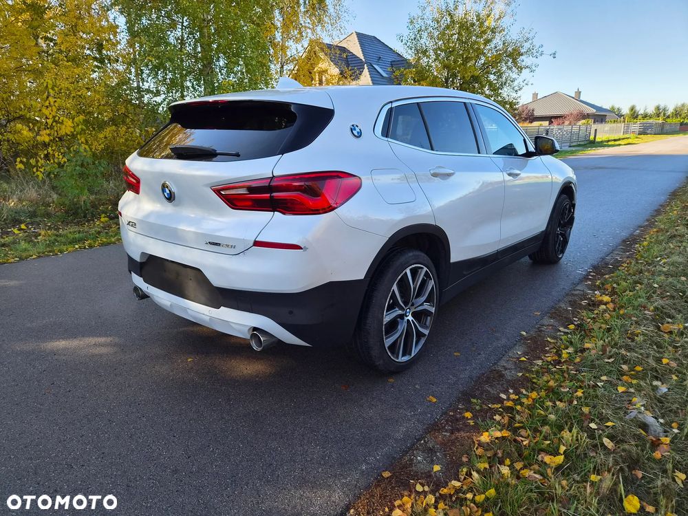 BMW X2 xDrive20i Advantage Plus - 1