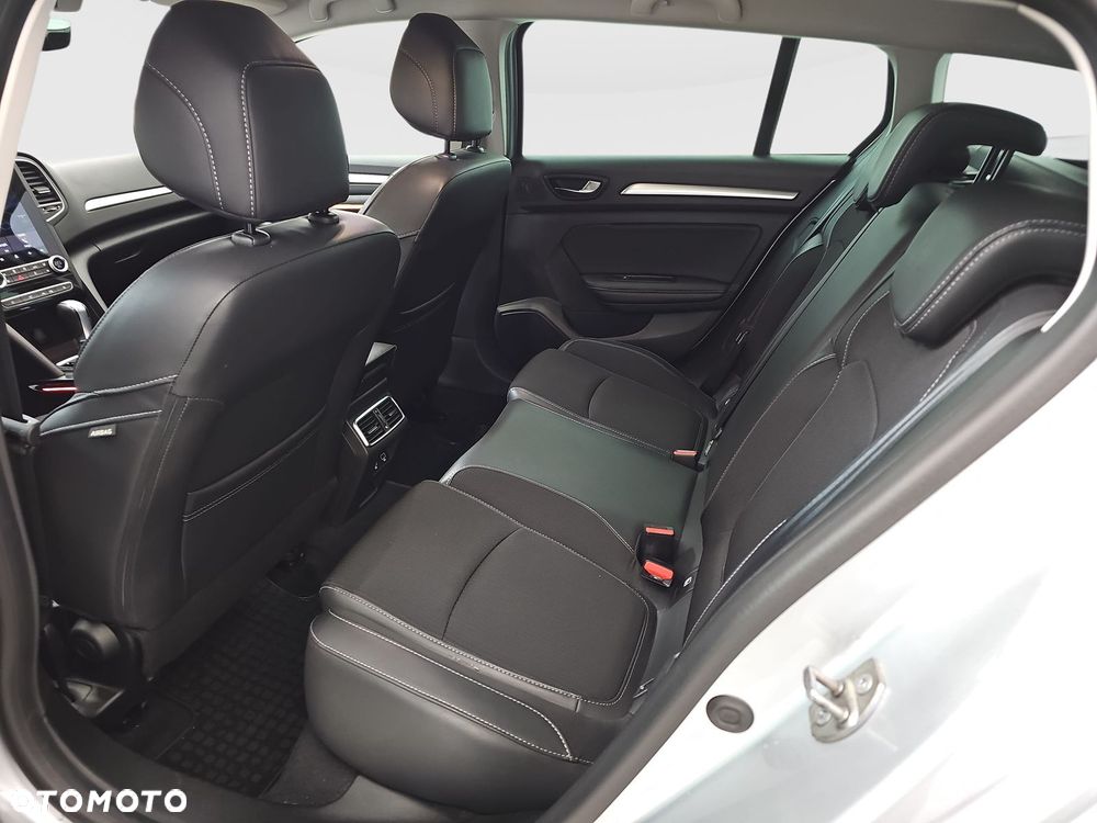 Renault Megane 1.3 TCe FAP Techno EDC - 28