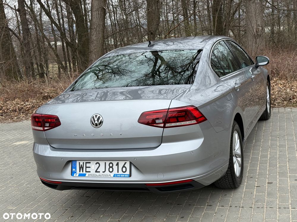 Volkswagen Passat 2.0 TDI EVO Business DSG - 29