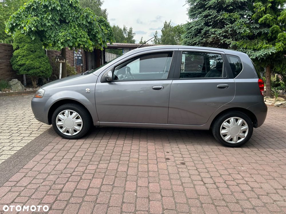 Chevrolet Kalos - 16