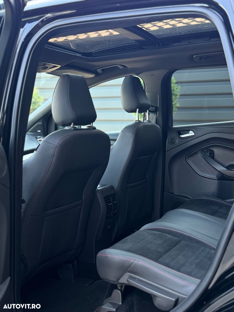 Ford Kuga 1.5 EcoBoost 2x4 ST-Line - 8