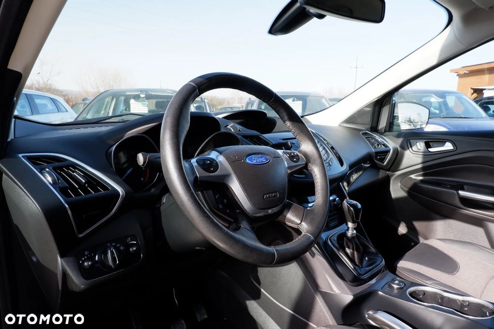 Ford Kuga 2.0 TDCi 4WD Titanium - 24