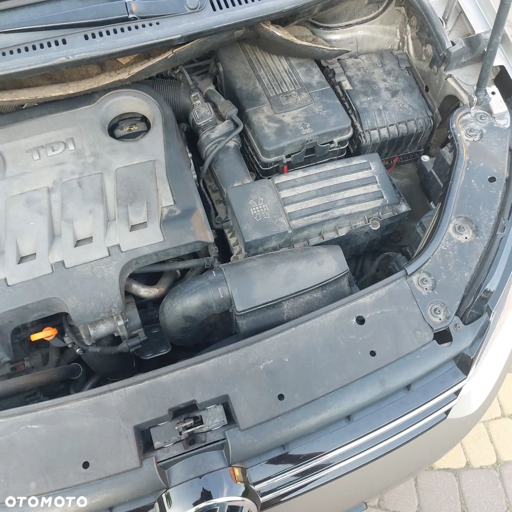 Volkswagen Touran 1.6 TDI DPF Comfortline - 20