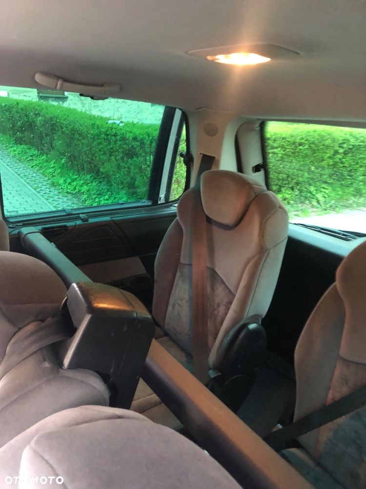 Citroën C8 2.0 16V Style - 24