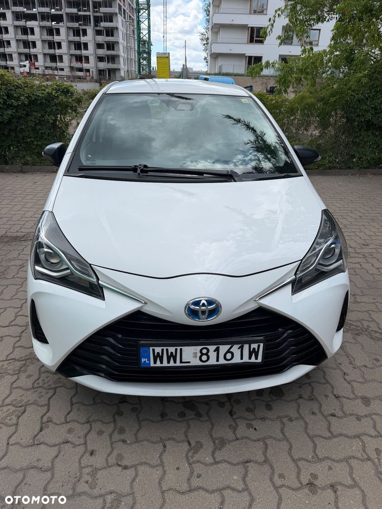 Toyota Yaris Hybrid 100 Active EU6 - 19