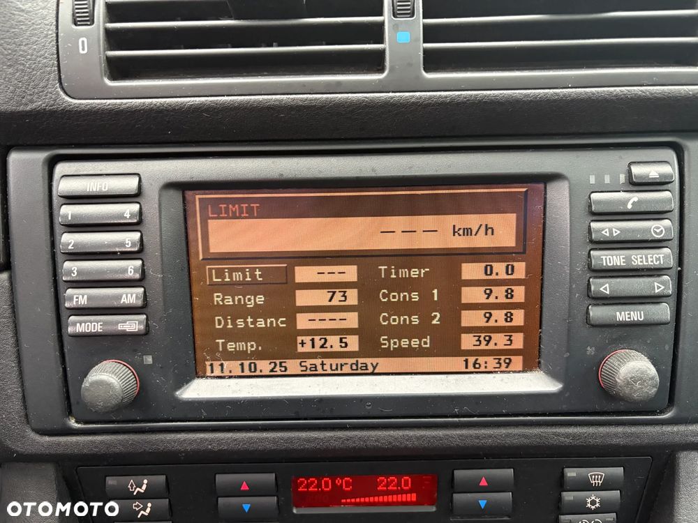BMW Seria 5 520i - 26