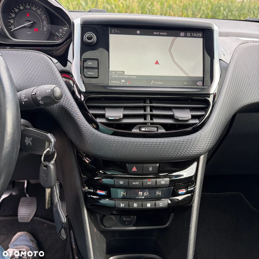 Peugeot 2008 1.2 Pure Tech GPF Allure S&S - 15