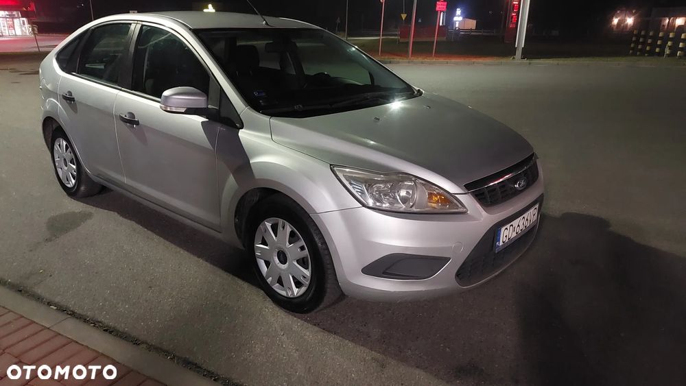 Ford Focus 1.6 Trend + - 18