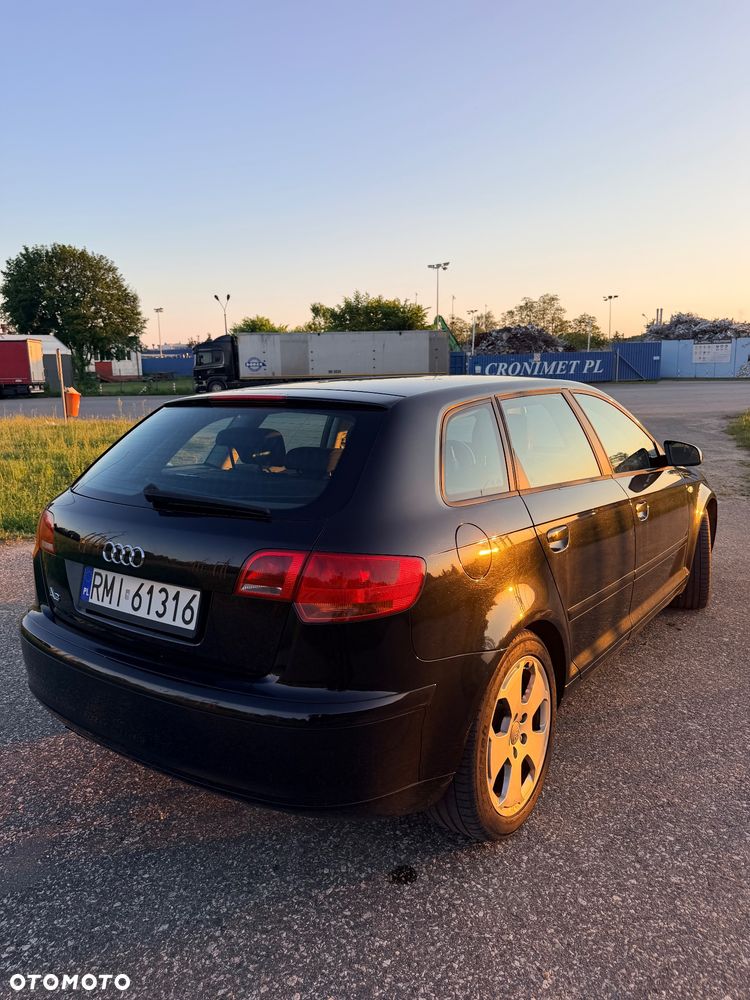 Audi A3 Sportback 2.0 TDI Ambiente - 4