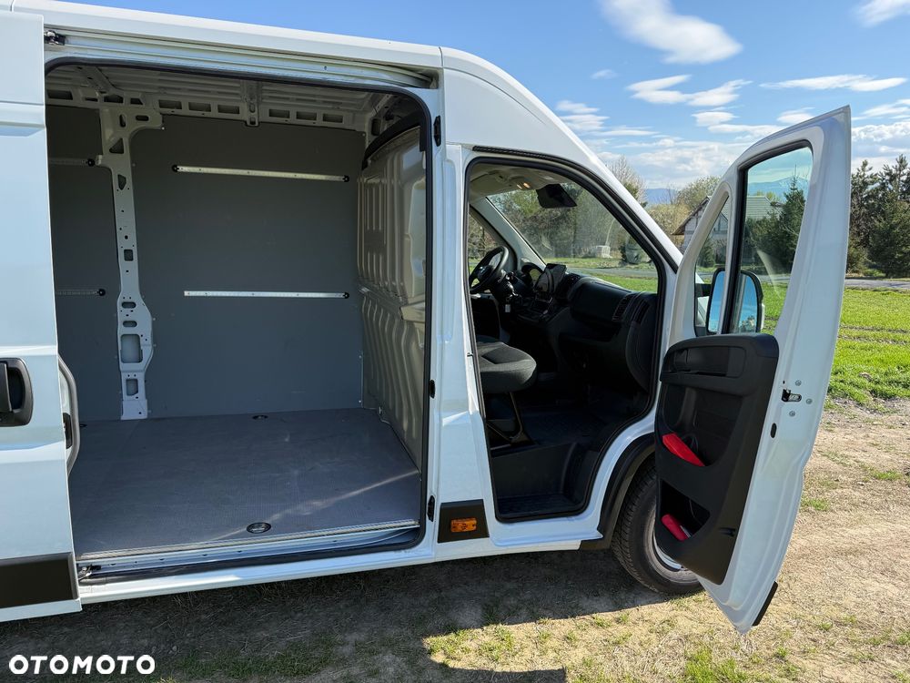 Opel Movano - 11