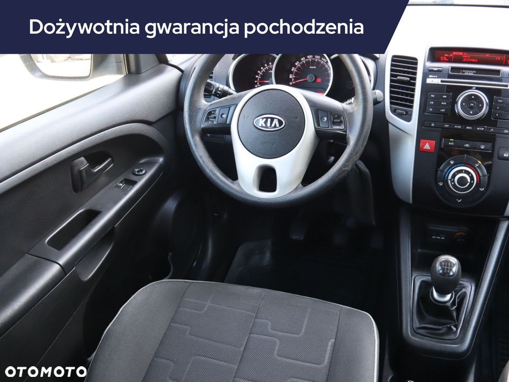 Kia Venga - 9