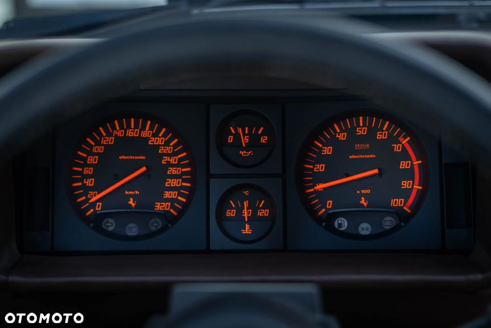 Ferrari Testarossa - 30