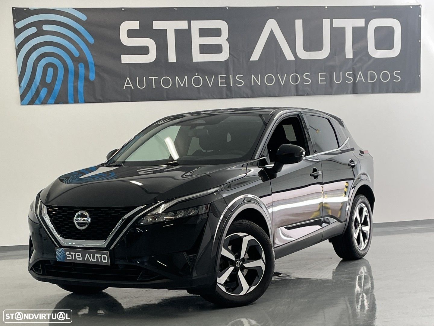 Nissan Qashqai 1.3 DIG-T N-Connecta LED Xtronic - 1